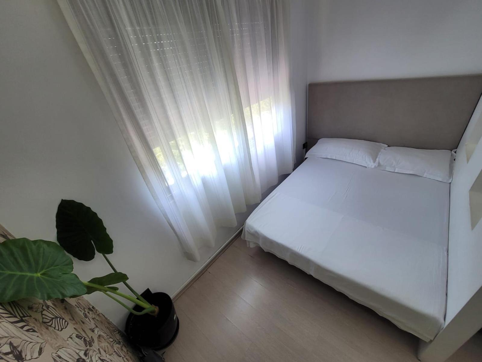 An Apartment With Fireplace Tirana Extérieur photo