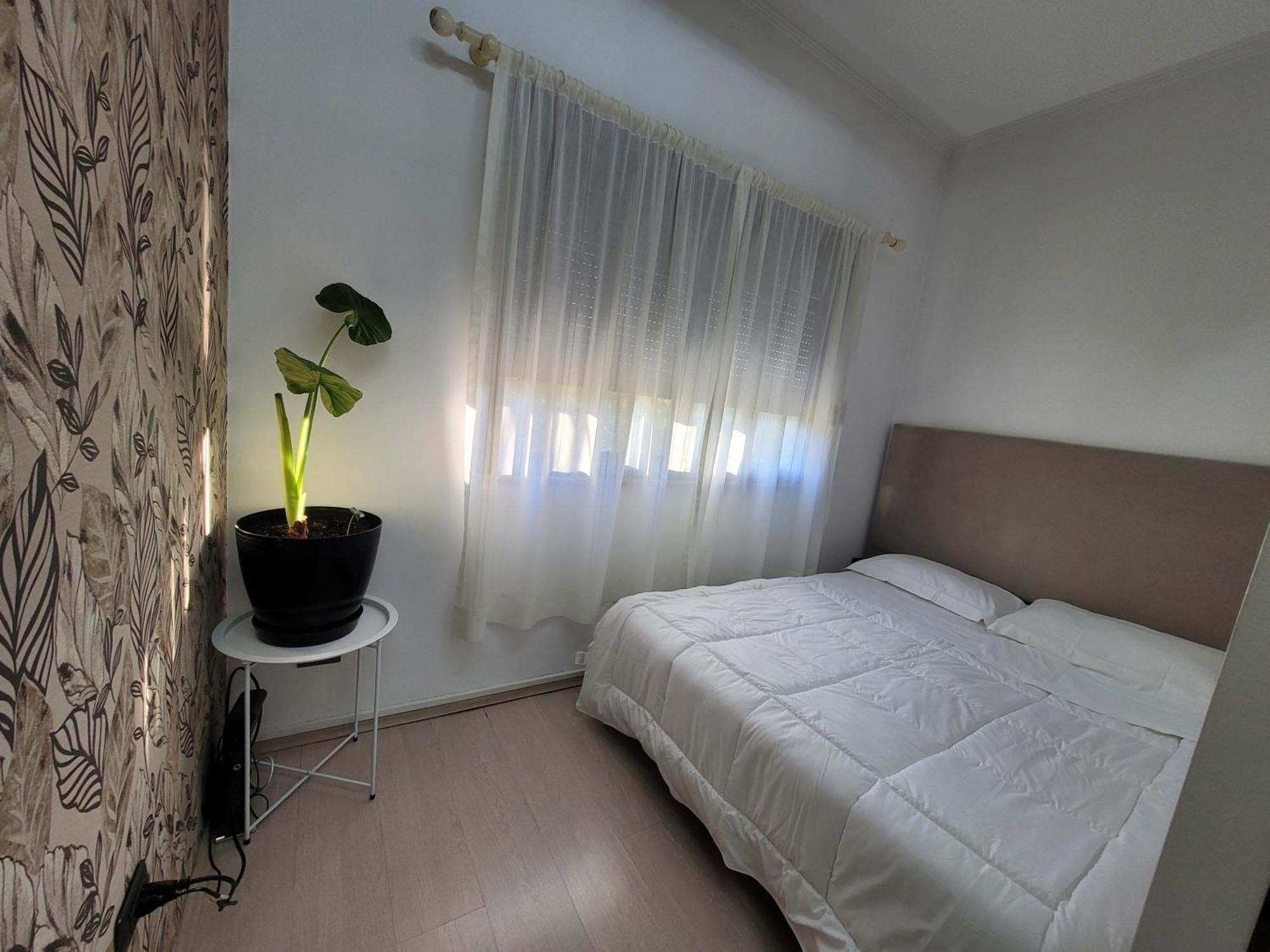 An Apartment With Fireplace Tirana Chambre photo